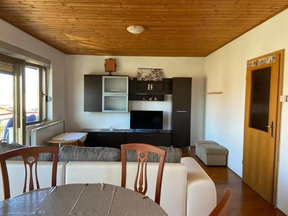 Apartments With A Parking Space Crikvenica - 22214